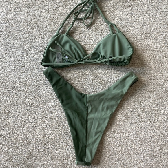 Color-blocking Two Piece bikini - Picture 2 of 3